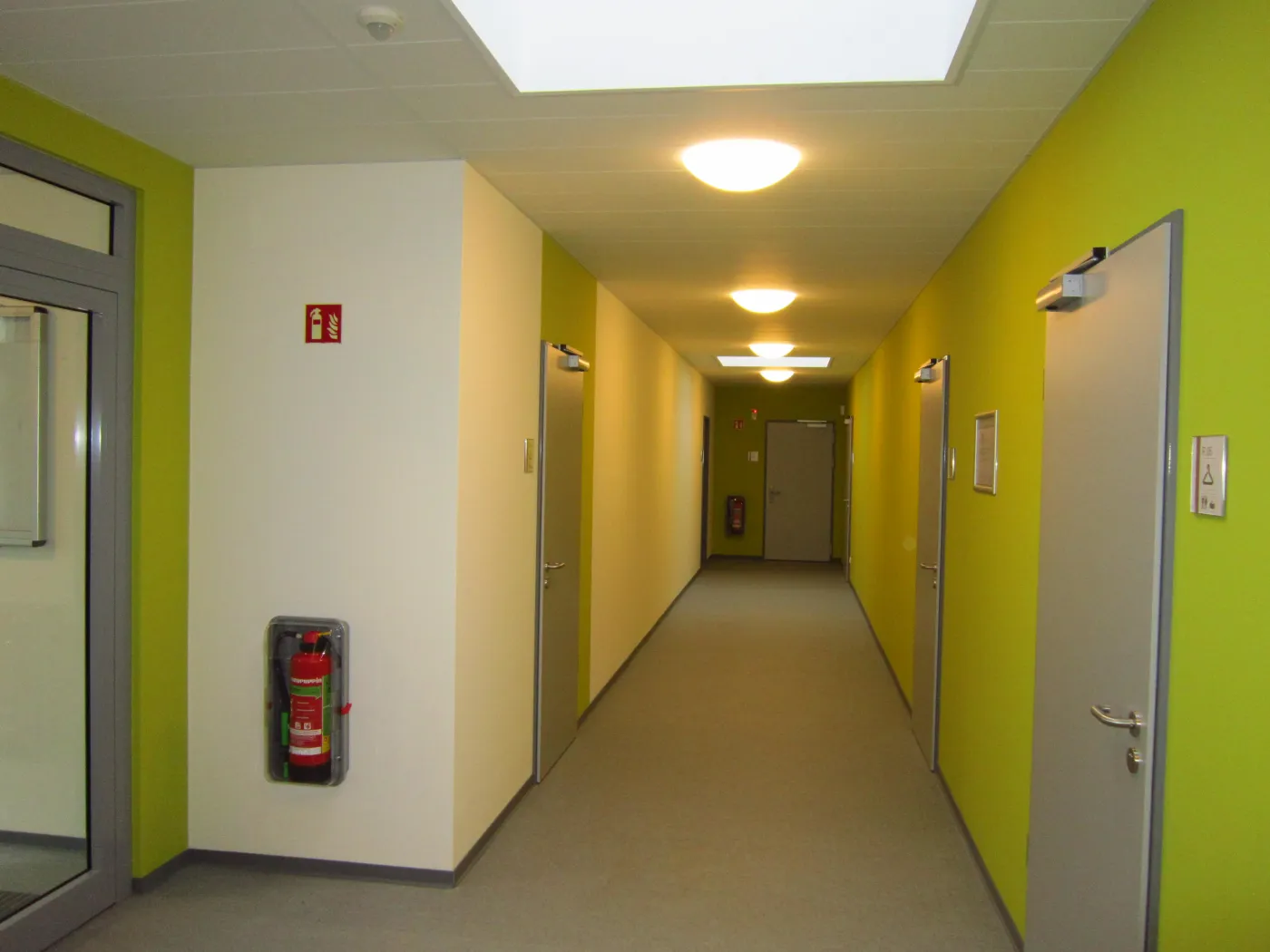 ZRD_RS_Sportplatzgebäude 3.Bild