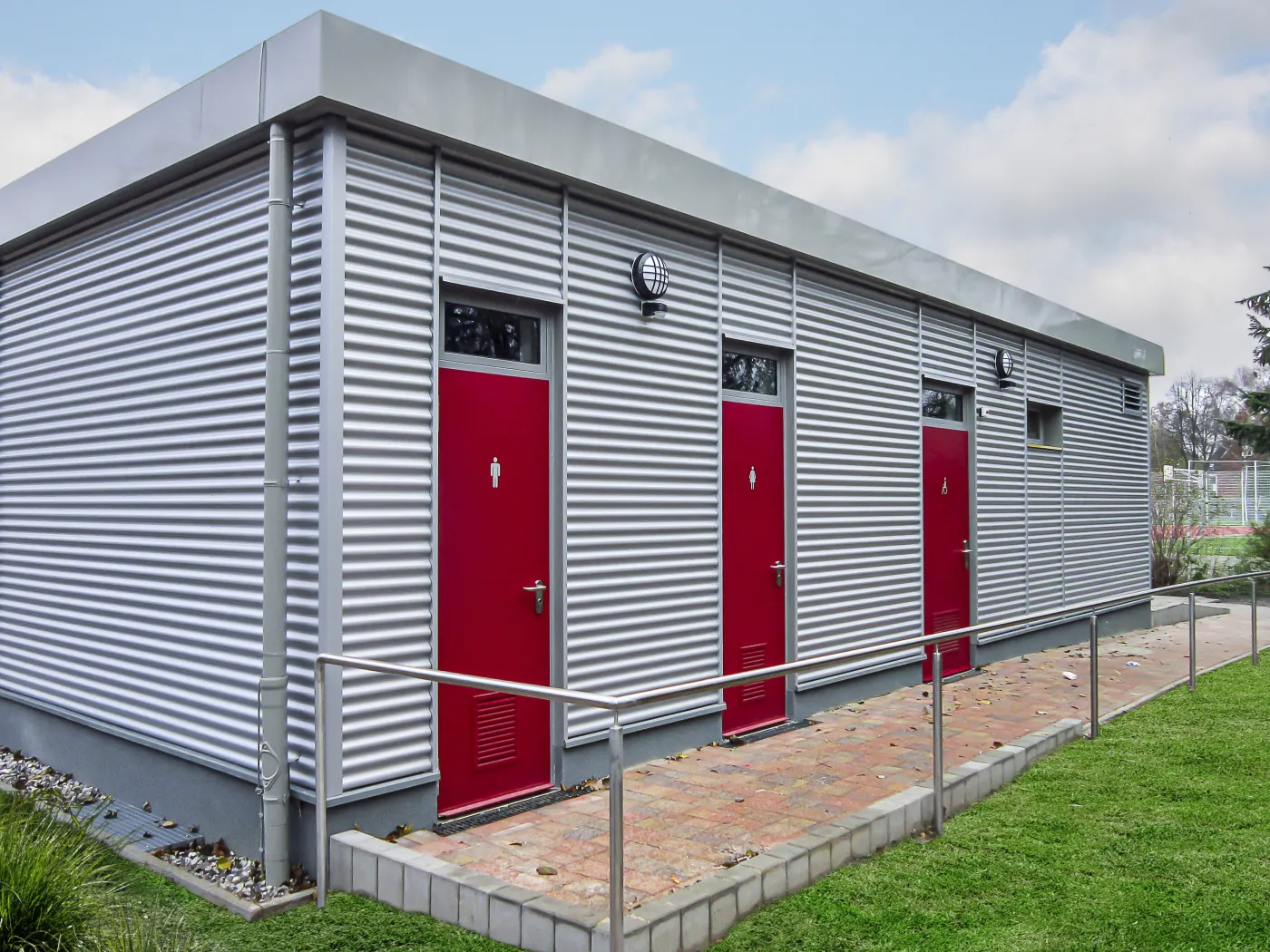 ZRD_RS_Sportplatzgebäude 2.Bild