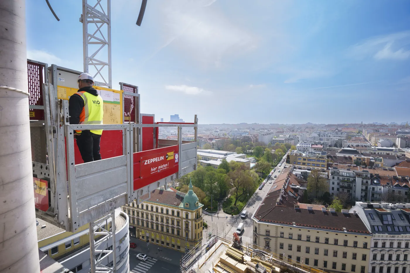 ZRA_BL_VIO_PLAZA_Bauaufzug