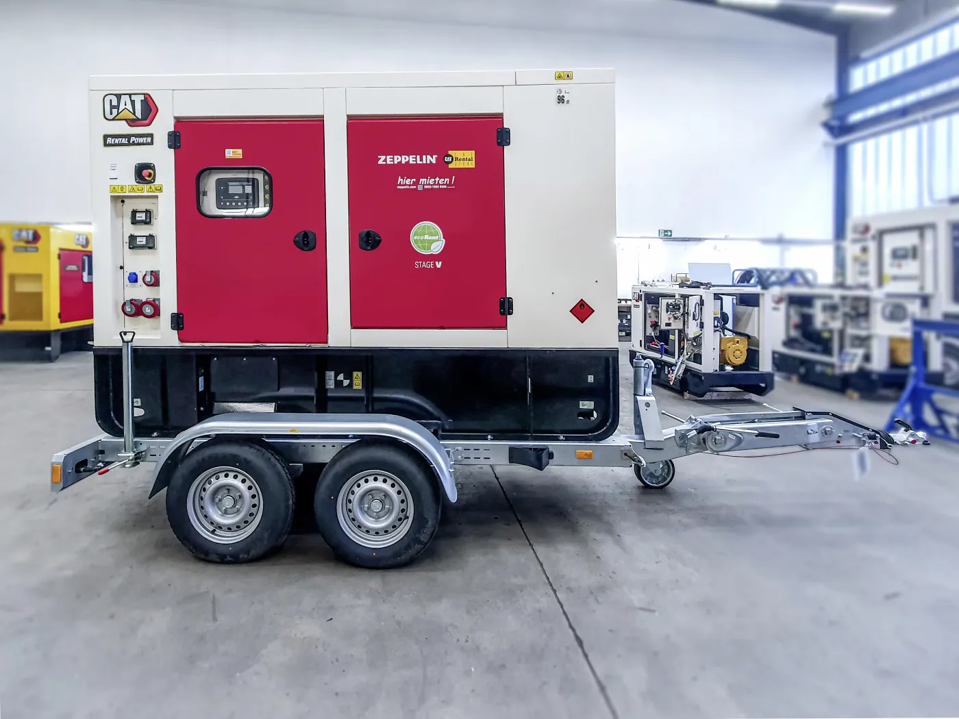Stromerzeuger CAT XQP 115 auf Fahrgestell