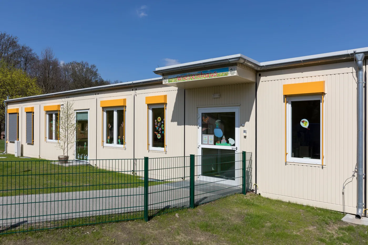 Kita Modulgebäude Außenfassade