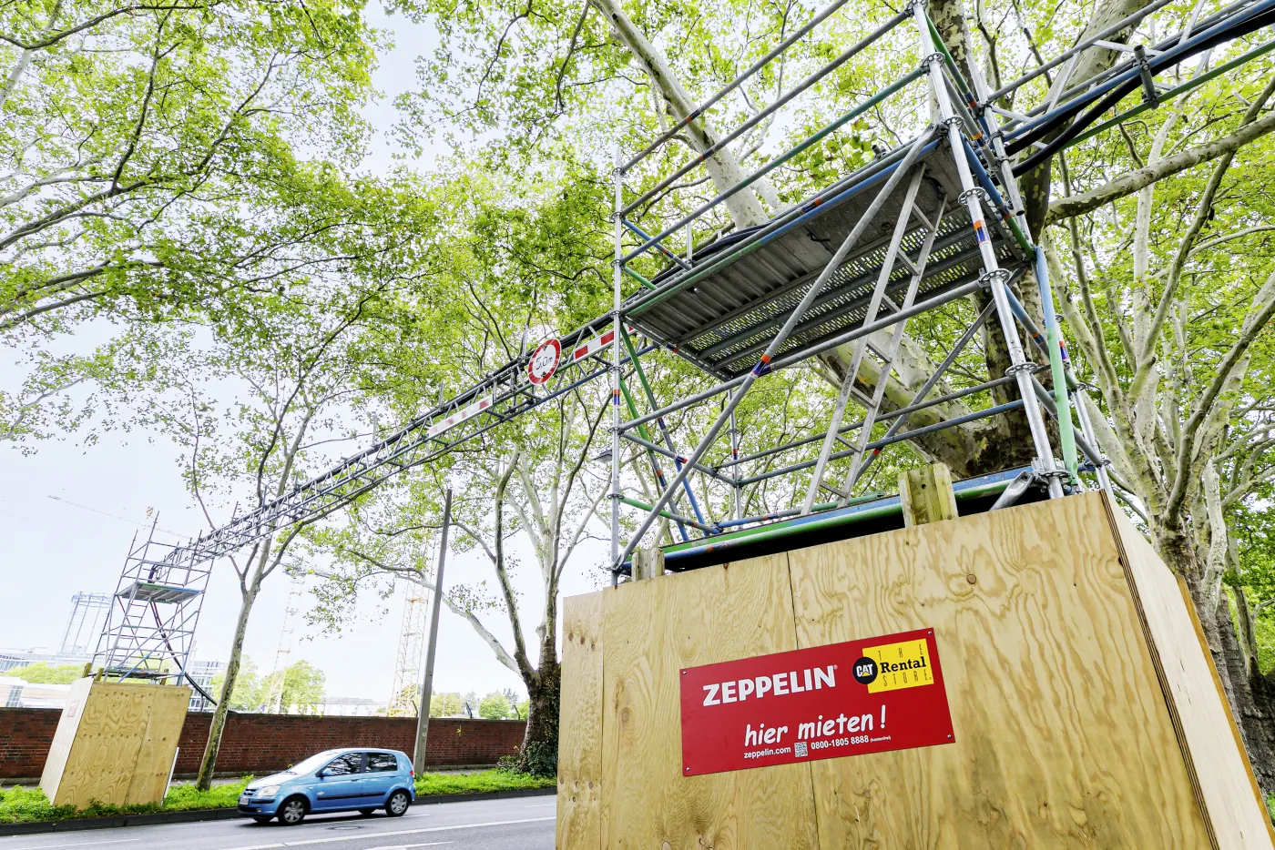 Zeppelin-Rental-Elektro-Baustelleneinrichtung-Kabelbrücke-Köln