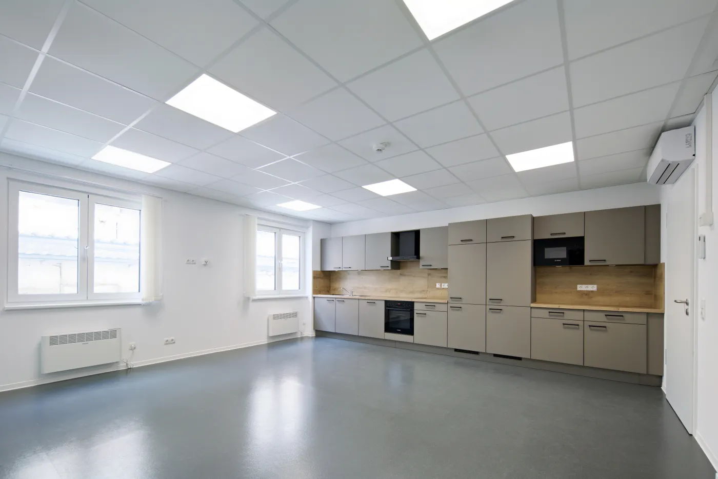ZRD_Raumsysteme_Modulanlage_Polizeiwache_Stuttgart_Küche